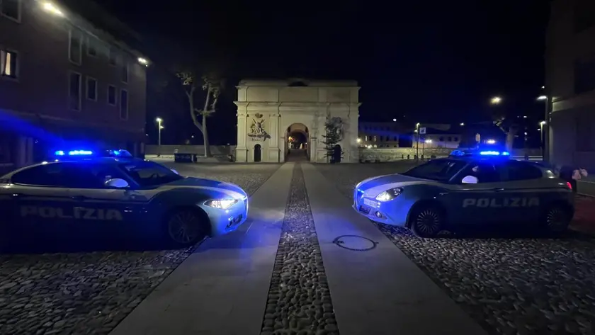 Volanti della Polizia al Portello