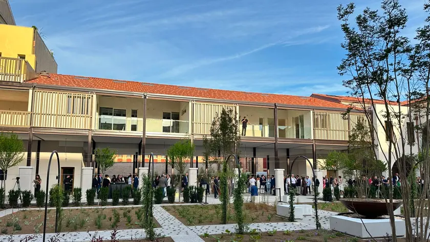 L'inaugurazione del complesso (foto Bianchi - Fossella)