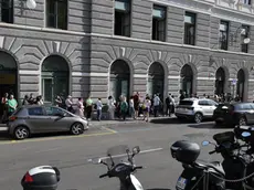 File a Trieste (Foto Lasorte)