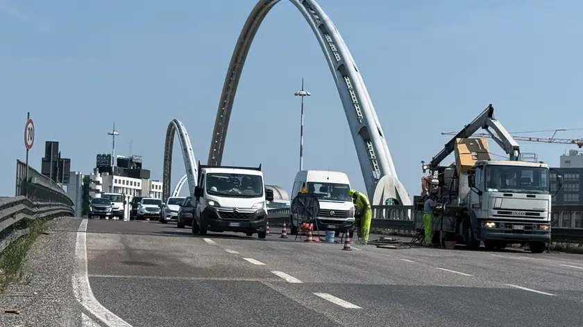 I lavori sul ponte Darwin a Padova