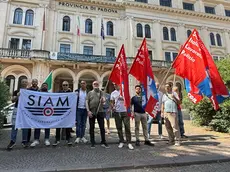 Sicurezza, protesta davanti alla Prefettura: sindacati denunciano carenza di personale