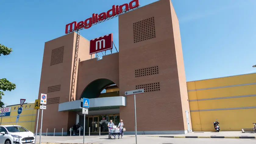 Il centro commerciale Megliadino di Borgo Veneto