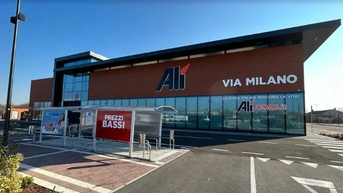 Il supermercato Alì dove è avvenuto il furto