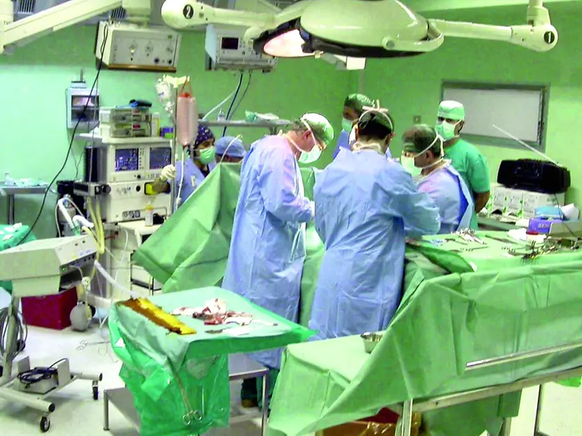 Ospedale di Padova, nel 2025 quasi 70mila ricoveri: crescono interventi, pronto soccorso e telemedicina