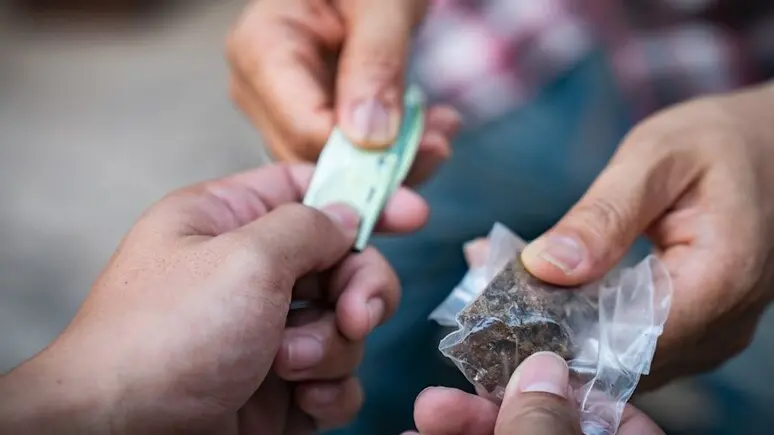 Spacciatore arrestato