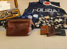 Il materiale recuperato dalla Polizia
