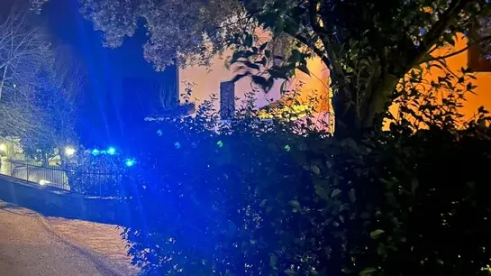 Teolo, sorpreso dai ladri in giardino viene aggredito: 45enne ferito durante il tentativo di furto