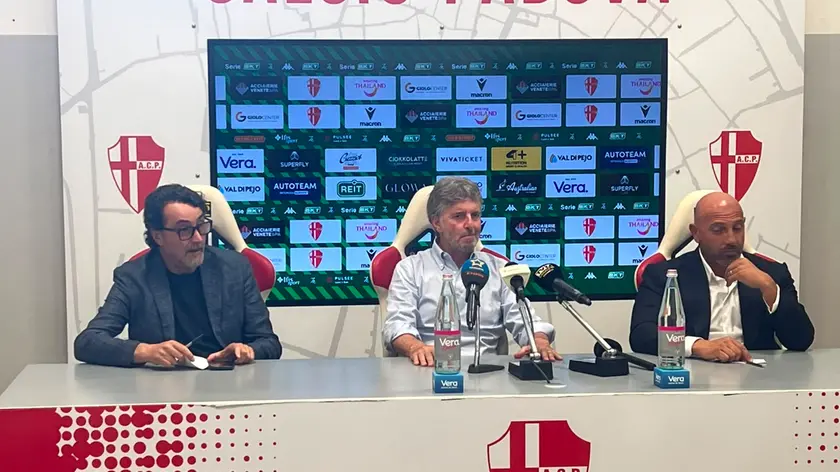 Un momento della conferenza stampa di presentazione