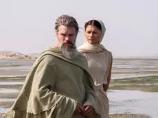 Matt Damon e Zendaya in una scena dell’Odissea