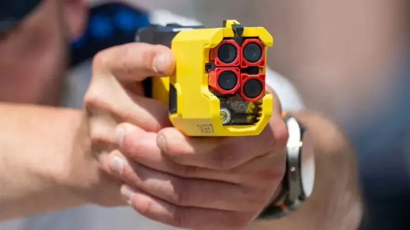 Il taser trovato al minorenne era artigianale