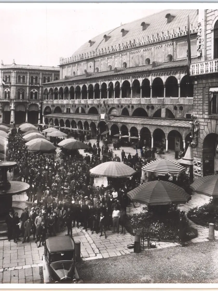 Commercio a Padova, foto storica