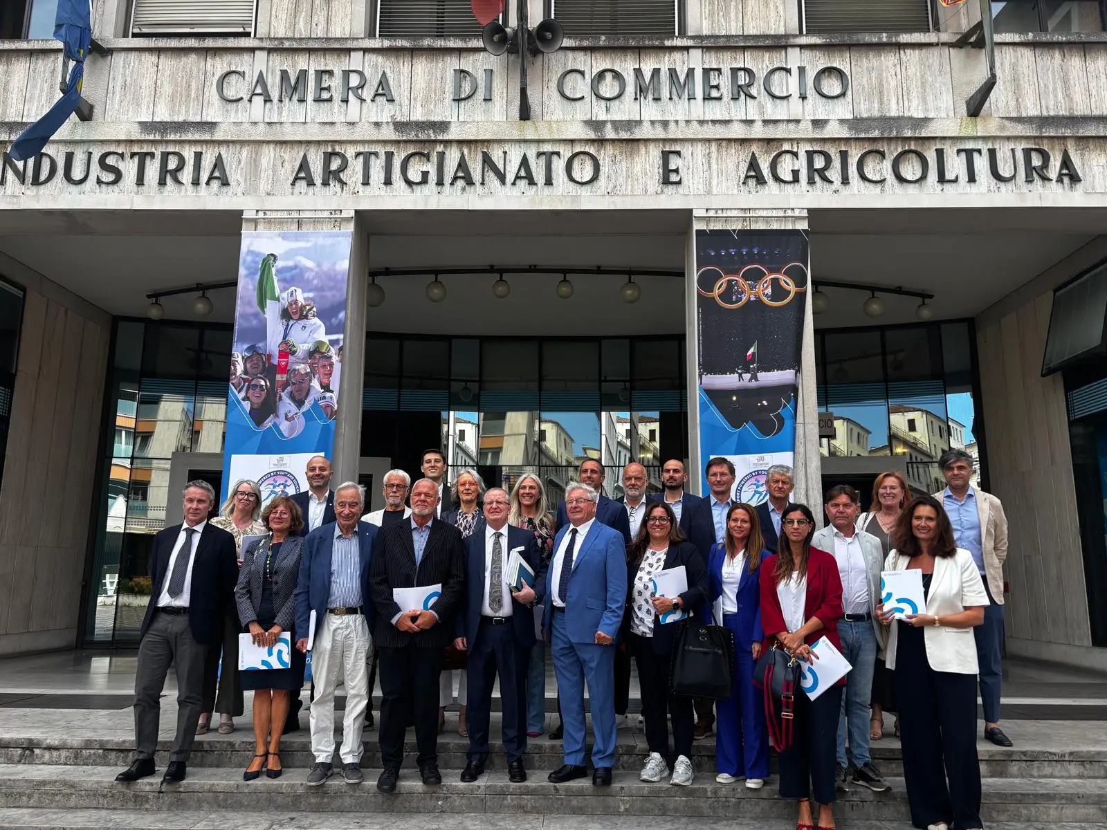 Il consiglio subito dopo l'elezione in piazza Borsa