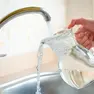 Il contatore è ancora staccato e l’acqua in casa non arriva