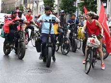 Sciopero rider Glovo e Deliveroo