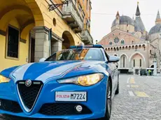 Perseguita una giovane da Cortina a Padova, arrestato per stalking dalla Polizia