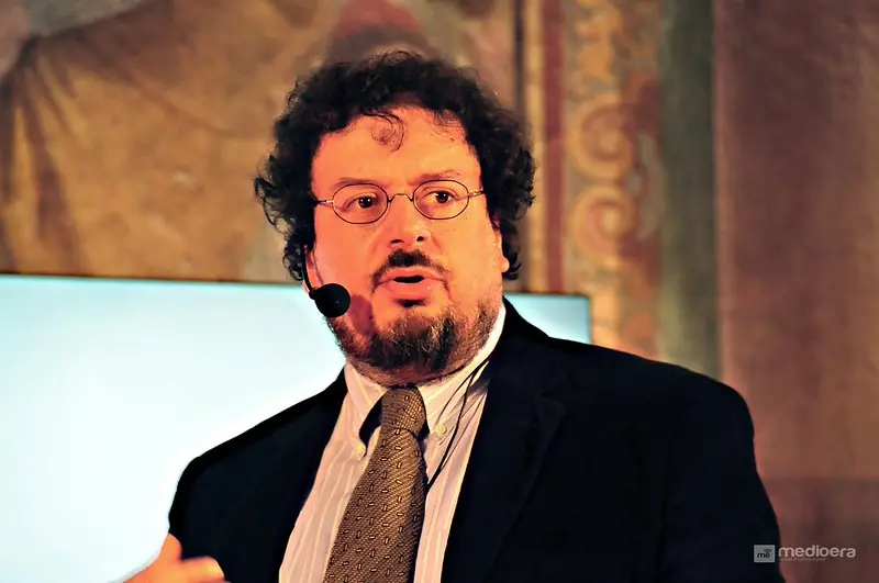 Il filosofo Roncaglia: «L’intelligenza artificiale a scuola è utile ma serve alfabetizzazione»