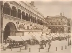 Una immagine storica di Palazzo della Ragione
