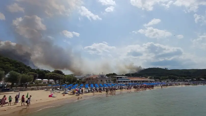 L'incendio a Peschici