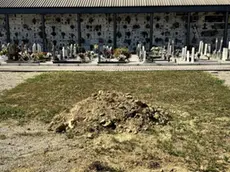 Il cumolo di terra nel cimitero di Borgoricco