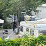 La polizia al campo nomadi in via Longhin (foto Agenzia Bianchi)