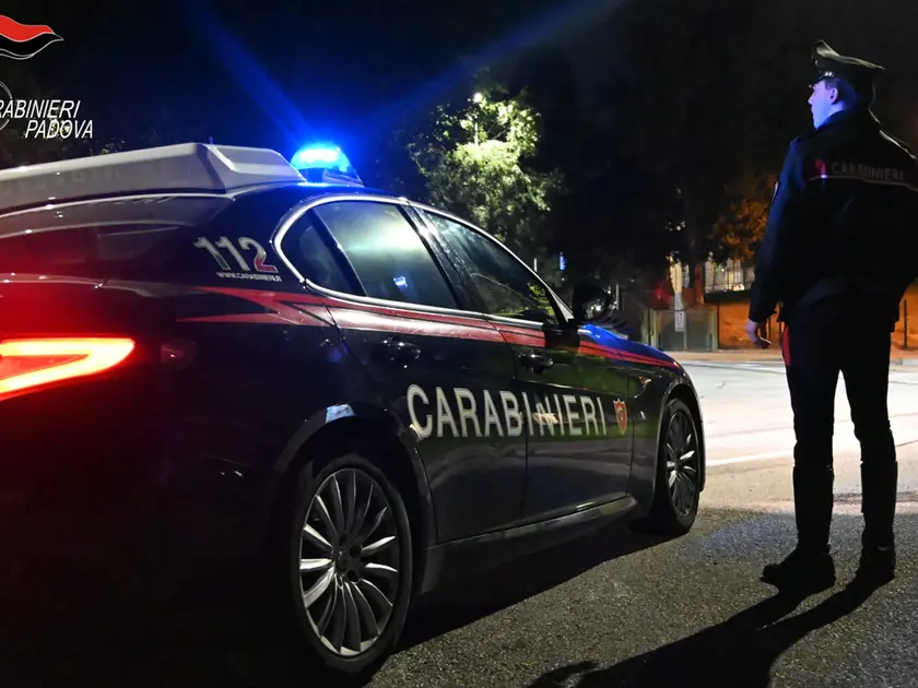 Sul posto i carabinieri di Abano Terme