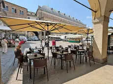 Plateatici vuoti a causa del caldo a Padova
