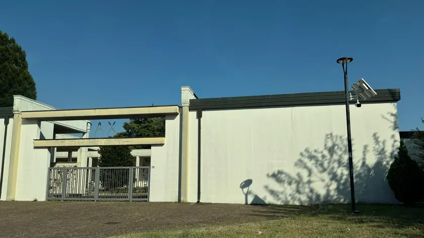 La lite è scoppiata fuori dal cimitero di Abano