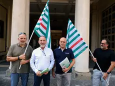 Il presidio della Cisl Fp davanti alla Prefettura