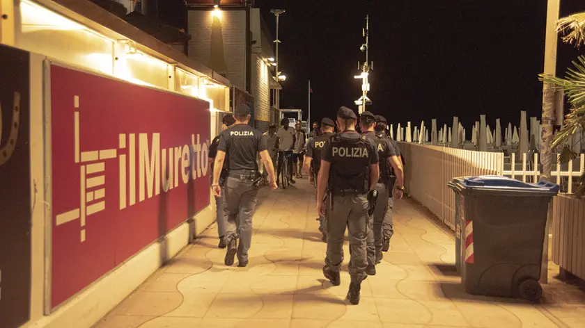 La polizia lungomare a Jesolo