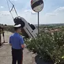 Il furgone finito fuori strada