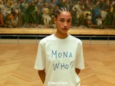 La maglia "Mona Who" (da profilo Instagram culturel_paris)
