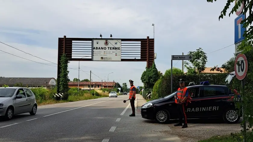 Un controllo dei carabinieri di Abano Terme
