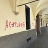 Una delle scritte in via Altinate
