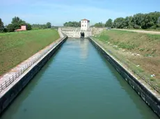 La derivazione della Bova,tra Badia Polesine e Masi, è opera idraulica nata per alimentare l’Adigetto