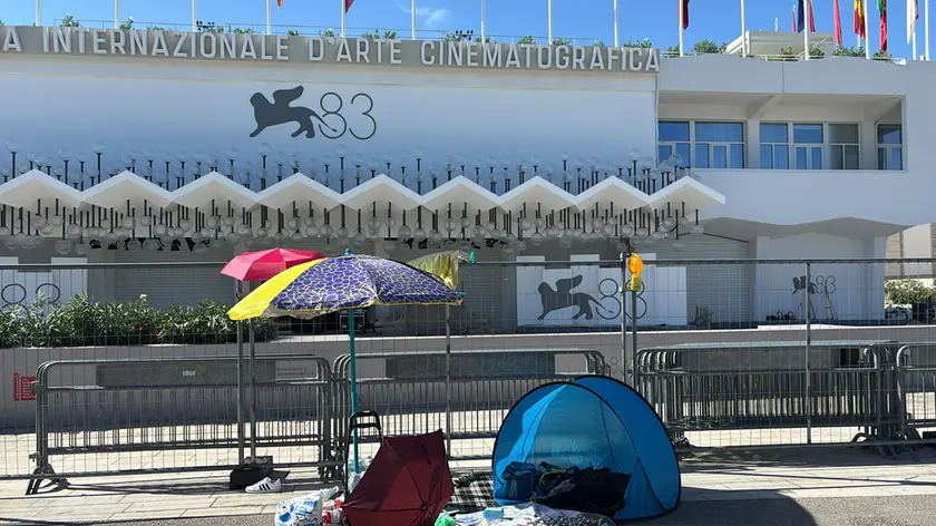 Il primo accampamento alla Mostra del Cinema