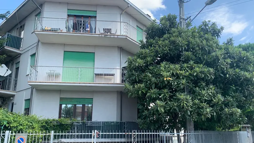 Il condominio di via Valdagno, in zona Armistizio, dove è stato trovato morto Roberto Corrà, 73 anni