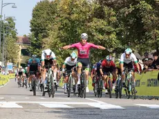 Foto dell'arrivo dell'ultima tappa dello scorso anno a Montagnana con la vittoria del belga Ferre Geeraerts (DL Chemicals)