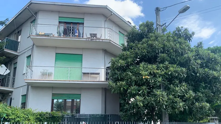 Il condominio di via Valdagno dove viveva Roberto Corrà