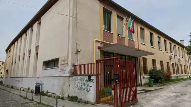 L’istituto Leonardo da Vinci in via Giovanni da Verdara