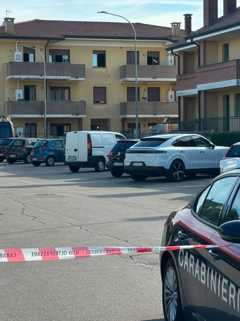 I carabinieri sul posto per i rilievi