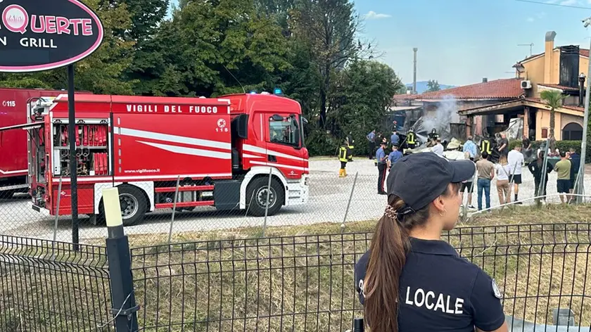 L'intervento dei vigili del fuoco (foto Piran)