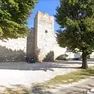 La donna ha trovato i soldi mentre passeggiava nei giardini pubblici del Castello Carrarese di Este