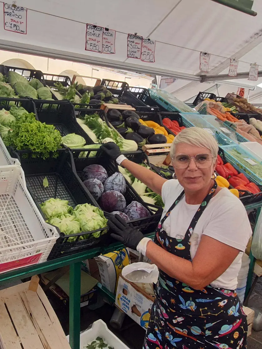 Caldo e siccità, dai banchi del mercato è sparita la scarola