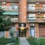 La palazzina in cui è stato trovato il corpo