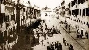 Padova, il Portello com’era: la processione dell’Immacolata, le osterie e la vita di quartiere
