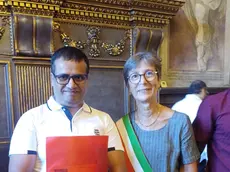 Mohamed Helal, fruttivendolo dell’Arcella, ha ottenuto la cittadinanza dopo un lungo calvario burocratico