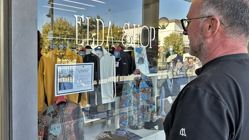 I necrologi del commercio apparsi sulle vetrine di Montegrotto