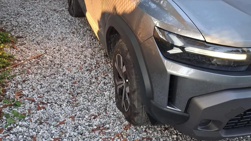 Bucate le quattro ruote