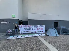 La mobilitazione padovana si è accesa con la comparsa dei manifesti davanti alle strutture gestite da Camplus