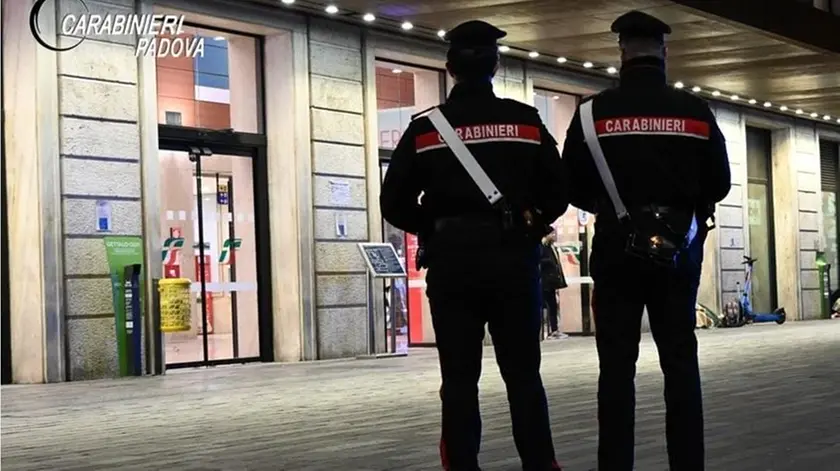 Tra gli indagati anche un carabiniere in congedo